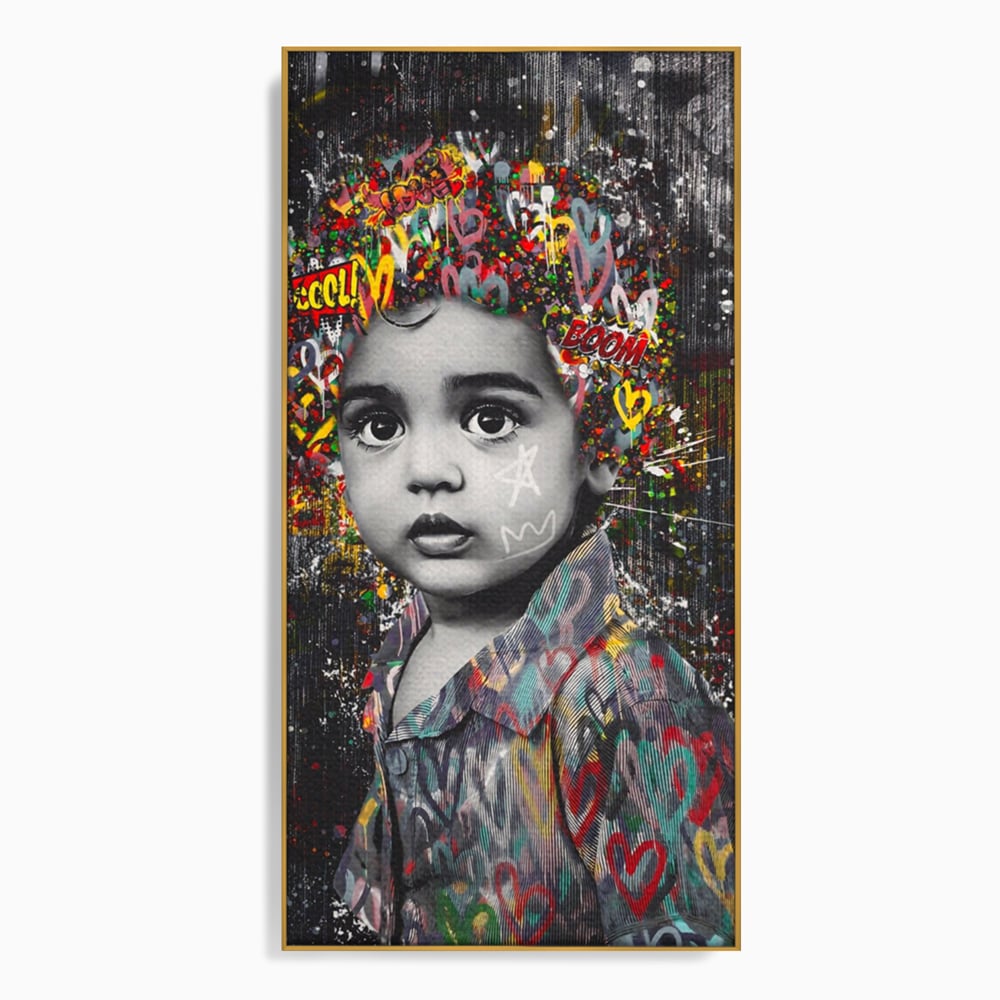 Tablou canvas cu tablou canvas cu portretul unui copil si graffiti, in rama de aluminiu auriu
